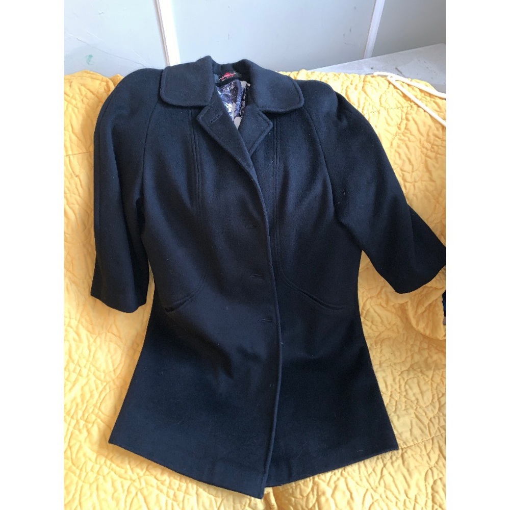 Superfina alorna black jacket size Medium/ Large